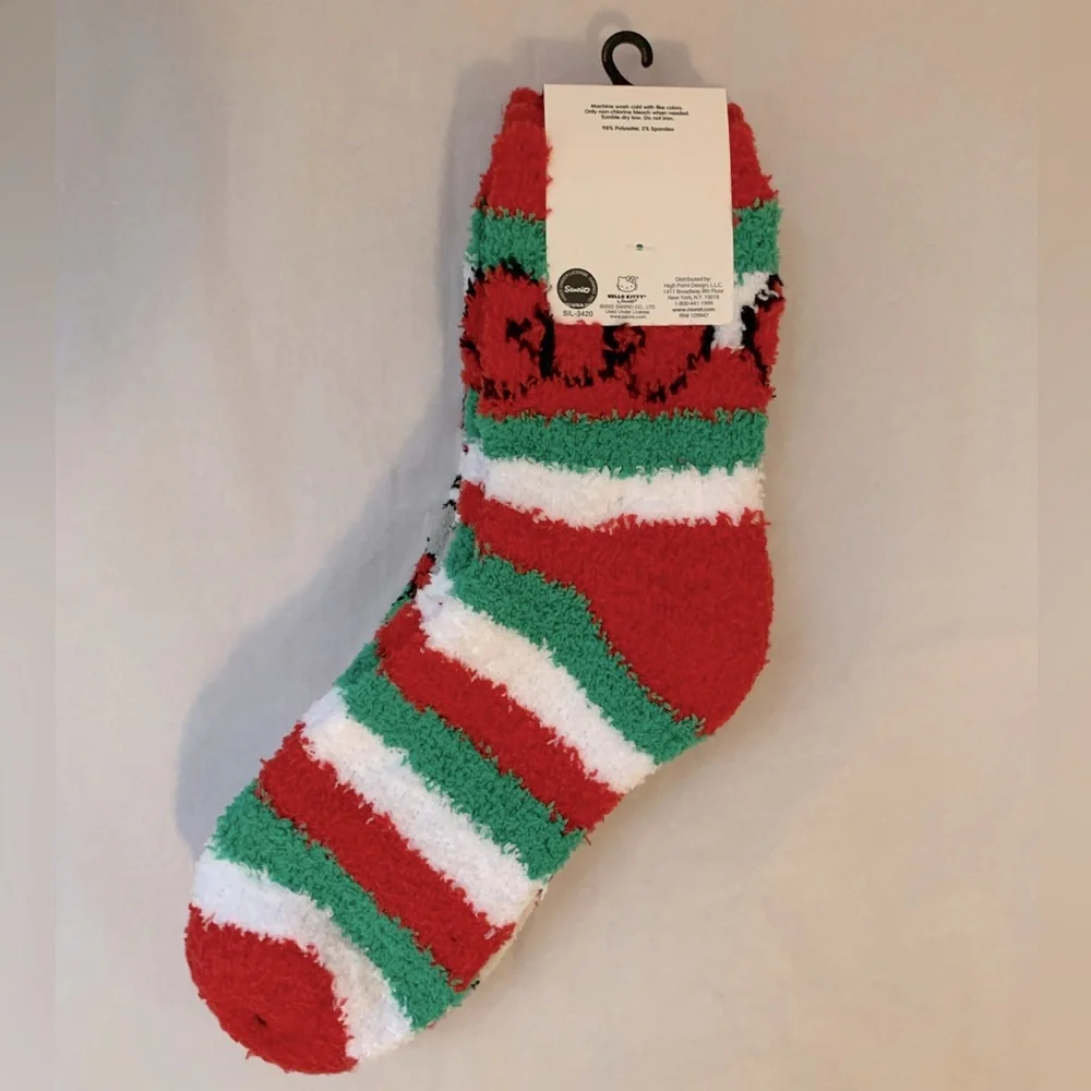 Hello Kitty Socks & Towelettes Bundle - Picture 7 of 8